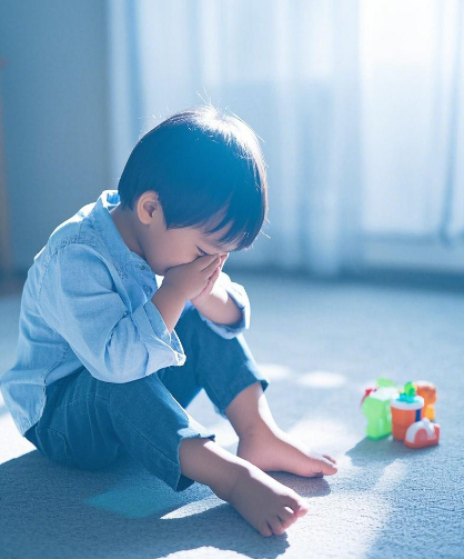 孩子做錯(cuò)事時(shí)，家長(zhǎng)應(yīng)如何處理？